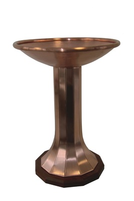 38Schale auf dem FußGetriebene Schale auf 12-teiligem Grundfuß Material: Kupfer Verbindung: Falztechnik