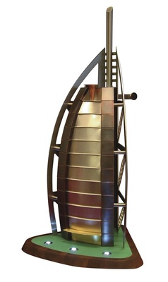 46Burj al ArabBeleuchtetes Gebäudemodell mit Falz- und DrehteilenMaterial: Kupfer, Edelstahl, Messing Verbindung: Falz- und Schraubtechnik