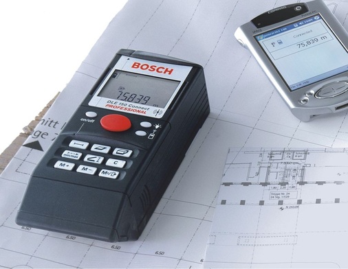 Neben Digitalkameras machen auch Laser-Distanzmessgeräte das geome­trische Aufmaß wirtschaftlicher