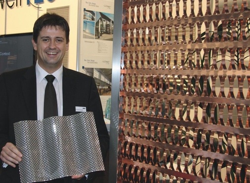 MN-Vertriebsleiter Thorsten Evenkamp stellt ­ausgefallenes Metalldesign vor