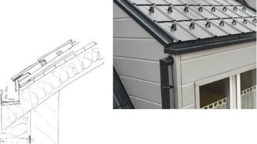 Von der Skizze zum pefekten Detail: Die Einbaudachrinnen verfügen über ein, in die Sparren eingeschnittenes Gefälle sowie ein flugschneesicheres Belüftungsprofil am Traufbereich
