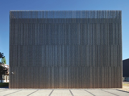 Servicezentrum, SteinGelochte Aluminiumfassade, Scherrer Metec AG, Zürich