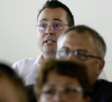 Bin noch ganz benommen von unserem Ereignis am ­Bodensee. Ich finde, ­dieses Treffen hat uns allen ganz viel gebracht. Leute super, ­Ambiente super, Ereignis ­super! Bin immer noch am rum­erzählen. Also los geht’s!Mirko Siegler BAUMETALL-Treff, Sima-Bau, Bürstadt