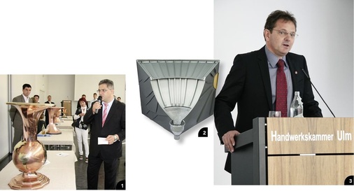 1 Präsentation in Ulm2 Meisterstück aus Stuttgart3 Johannes Binder bei der Vorstellung des Studienganges für die Gebäudehülle