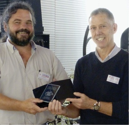 Berthold Zürn und Gert Brenner vom Kranich-Team freuen sich über den 2. Platz beim BAUMETALL-Innovationspreis 2012