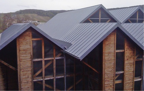 Statt Klempnertechnik sorgt schwarze Magie für Sicherheit