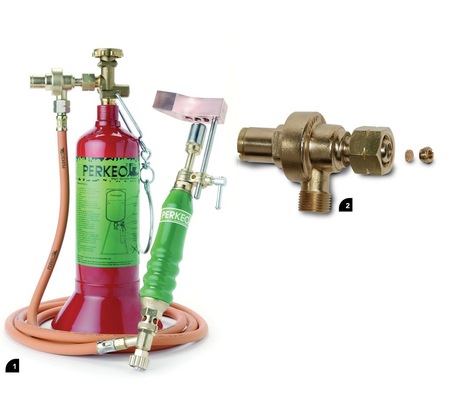 1 Um einen effizienteren Arbeitseinsatz beim Löten zu erreichen sind optimal aufeinander abgestimmte Einzelteile wie bei dieser Weichlötanlage das „A“ und „O“. Zur sicheren Befüllung ist eine spezielle Umfüllsta­tion erhältlich2 Spezielle Filter aus Sintermetall unterbinden, dass die ausströmende Sulze in den Schlauch und somit in das Lötgerät gelangt