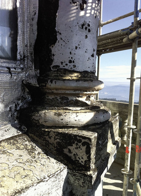 ...gereinigt und mit Primer behandelt werden