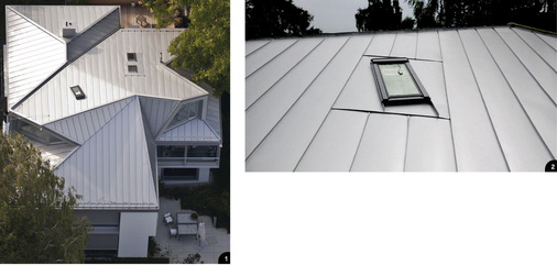 1 Perfektes Ergebnis: Das Aluminiumdach besticht mit seinen belüfteten mit First- und Gratanschlüssen. Besonders raffiniert ist der über den Firstknick geführte Scharverlauf2 Ganz schön schräg: Dachflächen sowie die Position des Dachfensters erforderten vor allem an den Anschlüssen entsprechendes Fachwissen