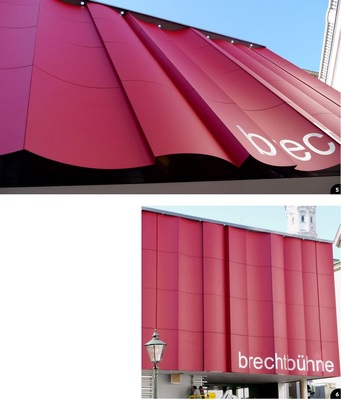 5 So wird die Aluminiumumhüllte auch bei Dunkelheit zum Architekturhighlight: In der Attikaabdeckung integrierte Scheinwerfer bestrahlen nachts die einzelnen Fassaden­elemente und verstärken den Vorhangeffekt zusätzlich6 Die vorhangähnliche Fassade ­besteht aus konvex und ­konkav ­gerundeten 3-mm-Aluminium­platten