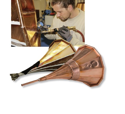 Metamorphose: Jens Klöpfer verwandelt seinen Prüfungs-Oktopus in ein Kupfer-Blasinstrument der Extraklasse
