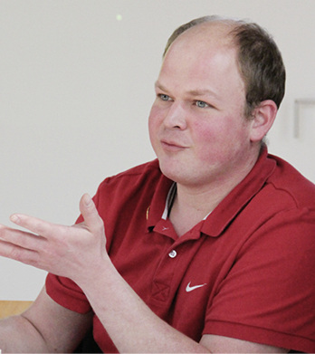 
Michael Schmidt vom BAUMETALL-Face.Buck-Team befürchtet, dass moderne Software den Verlust alter Handwerkstechniken mit sich bringen könnte 
