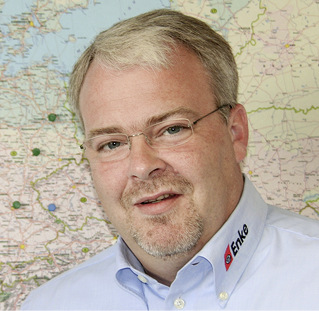 Enke-Geschäftsführer Hans-Ulrich Kainzinger lädt 90 Auszubildende ins Impuls-Camp 2014 nach Düsseldorf ein
