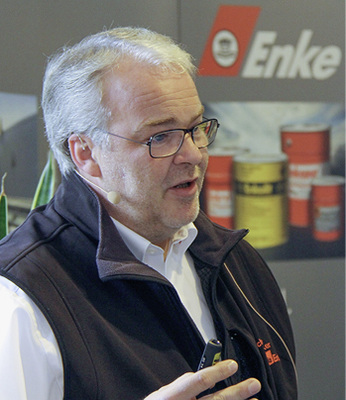 
Gastgeber Hans-Ulrich Kainzinger
