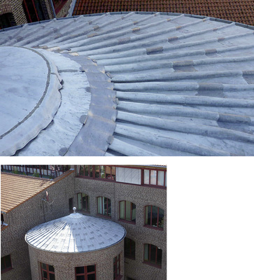 
Das Kegeldach wird mit 2,0-mm-Blei saniert. Auf eine Behandlung mit Patinieröl wird bewusst verzichtet, damit sich die neuen Bauteile schneller an die Patina der alten Bleiplatten angleichen
