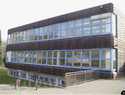 
Schulbau im Urzustand
