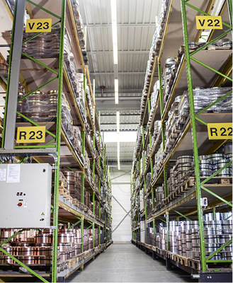 
Beeindruckend: die fahrbaren Barth-Hochregale
