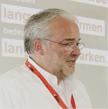 
Enke-Geschäftsführer und Inhaber Hans-Ulrich Kainzinger eröffnet die Veranstaltung
