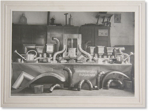 



Gesellenstücke der Stuttgarter Robert-Mayer-Schüler, Jahrgang 1928
