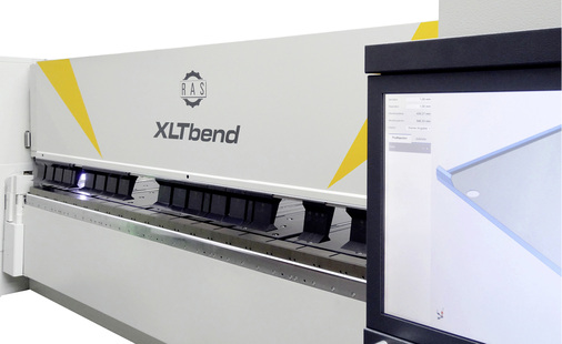 
Die XLTbend-Steuerung an der Biegewangenseite
