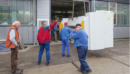 
Kritisch: Gottlieb Dangel sieht dabei nach dem Rechten
