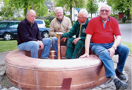 
Traditionsverbunden: Rat & Tat übernimmt Brunnensanierung 
