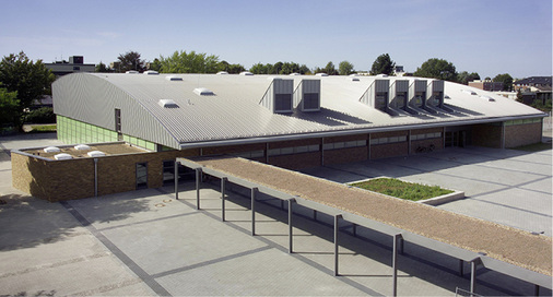 <p>
Auch die Sporthalle in Erkelenz profitiert von Rib-Roof
</p>