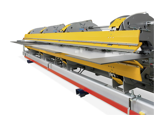 
Der Thalmann-TD-Doppelbieger ist ab sofort auch mit einem vollautomatisch gesteuerten Blecheinlege- und Einzugstisch lieferbar
