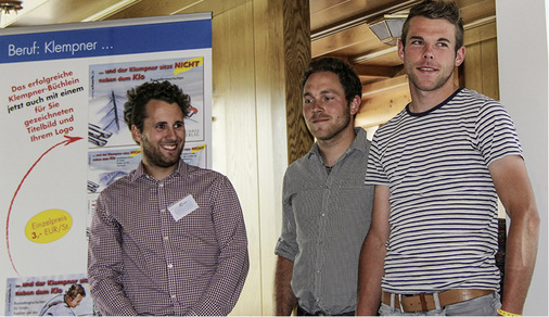 <p>Die Spengler Max Fürthbauer (A), Alexandre Lepand (F) und Christian Kaufung (D) berichten von ihren Auslandserfahrungen, die sie in Australien bzw. Südtirol sammelten</p> - © Buck