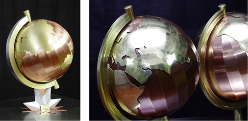 Im Kurs „Anwendungstechnik“ an der STFW werden spezielle Zier- und Gebrauchsgegenstände hergestellt, zum Beispiel detailreiche Globen in verschiedenen Ausführungen
