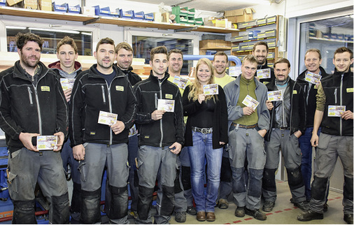 Beim Schweizer Fachbetrieb Zeuch zeigt der Buchtitel ein Metalldach und den Titel „... die Spenglergeschichte“
