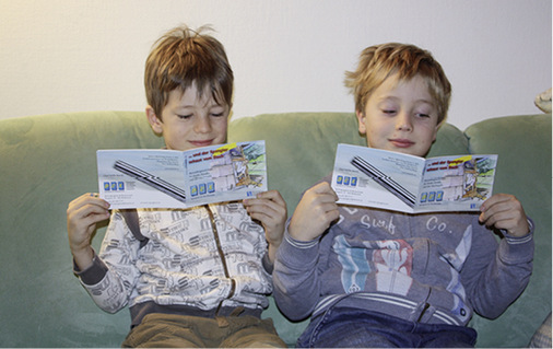 „... und der Spengler schaut vom Dach“ begeistert den Nachwuchs des Schweizer Fachbetriebes Dux
