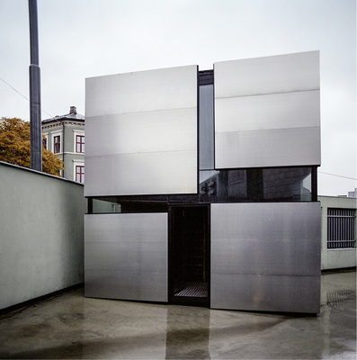 <p>
</p>

<p>
Boxhome von Rintala Eggertson Architects aus Oslo wurde mit Metall bekleidet
</p> - © Foto: Rintala Eggertson Architects / Ivan Brodey

