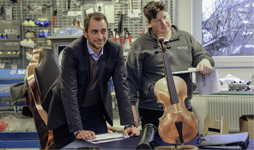 
Die BAUMETALL-Juroren Martin Fischer (M.A.S.C.) und René Engelhardt (Engelhardt Werkzeuge & Maschinen) bei der Bewertung
