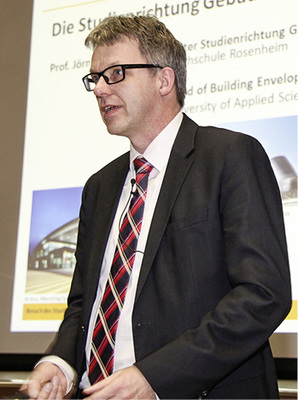 
Prof. Jörn P. Lass stellt die Studienrichtung vor
