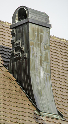 
... der sogar eine Schornsteinbe-kleidung zum Kunstobjekt beförderte
