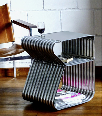 
Perfekte Welle als Beistelltisch 
