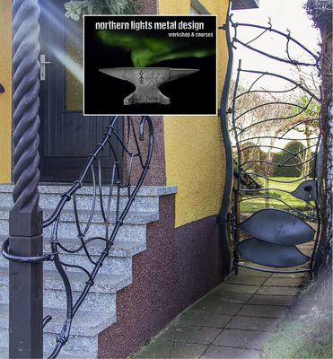 
Wer etwas Besonderes haben möchte, bestellt Tore und Geländer in der Kunstschmiede northern lights metal design
