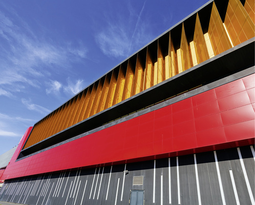 



Für die Reinigung und Pflege von Metallfassaden hat die Gütegemeinschaft GRM verschiedene Merkblätter veröffentlicht
