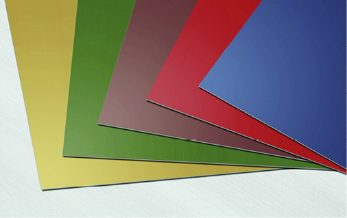 
Rheinzink Color Line bietet zahlreiche Möglichkeiten für die moderne Gestaltung von Dachflächen und Fassaden
