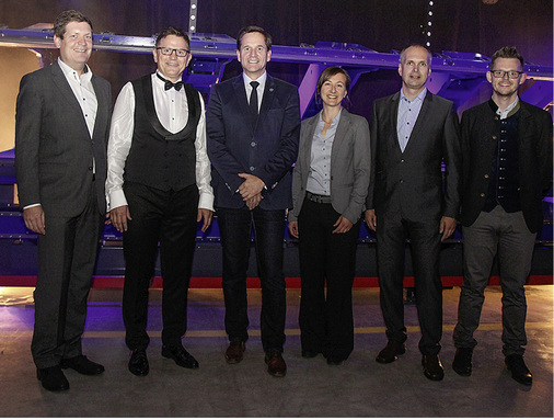 
Lars Holstein (Wirtschaftsservicegesellschaft Berchtesgadener Land/WSGB), Sylvio Matthäß (Asco), Thomas Weber (Bürgermeister Bischofswiesen), Barbara Platschka, Dr. Thomas Birner (WSGB) und Robert Matthäß (Asco)



