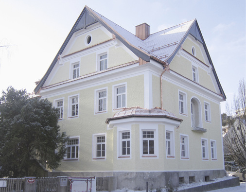 



Die Haydn-Villa wurde aufwendig renoviert. Auch der Erker erhielt ein neues Kupferdach
