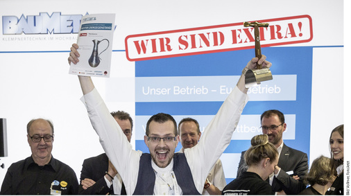 <p>
<p>
<span class="GVAbbildungszahl">1</span>
</p>

Preisträger Steffen Schulze aus Ronneburg kann seinen Erfolg kaum fassen
</p>