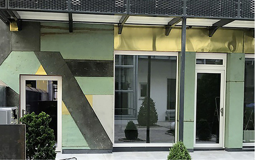 
Platz 6: Firma Blamberger, München, Fassaden aus original Münchner-Patina, Tecu-Classic, Tecu-Gold, Tecu-Zinn und Tecu-Oxid; verschiedene Falztechniken, Preis: Perkeo-Lötgarnitur



