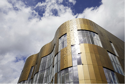 



Die Pohl-Gruppe hat den Fassadenbereich aller Standorte in der Division Fassade gebündelt
