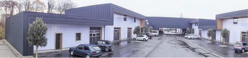 <p>
</p>

<p>
Gewerbezentrum, Fa. Willy Goncerut SA; Fame-Architektur, Mont-sur-Rolle; Aluminium Prefalz anthrazit P.10
</p> - © VDSS

