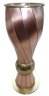 
… baute Marco Pfeifle ein 2 l fassendes Weizenbierglas 



