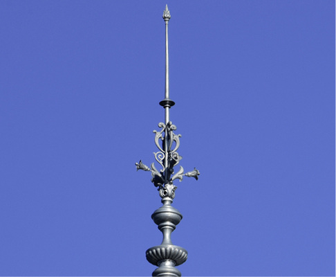 



Verliebt ins Detail: Filigrane Zierelemente im Design der Belle Époque ...
