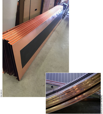 
Auf die Rückseiten dieser geraden bzw. gebogenenKupferscharen wurde die Akustik-Trennlage ATL/Akos von M.A.S.C. bereits in der Werkstatt aufgeklebt
