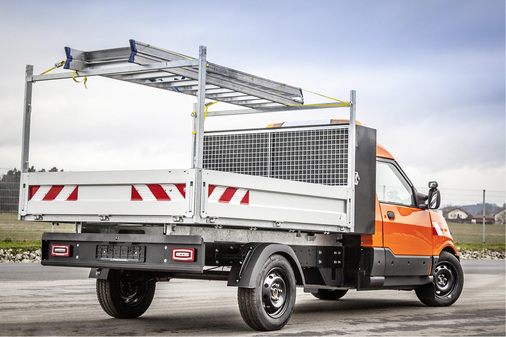 
Für Handwerksbetriebe kann ein E-Transporter die künftige Alternative zum Diesel sein oder den Fuhrpark zumindest ergänzen



